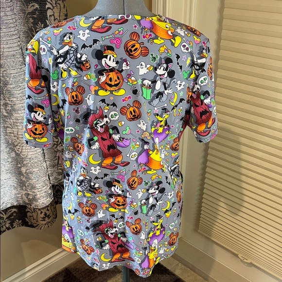 Disney Scrubs Top Halloween Mickey Minnie Goofy Donald Duck V-Neck Women's XL - Picture 6 of 14